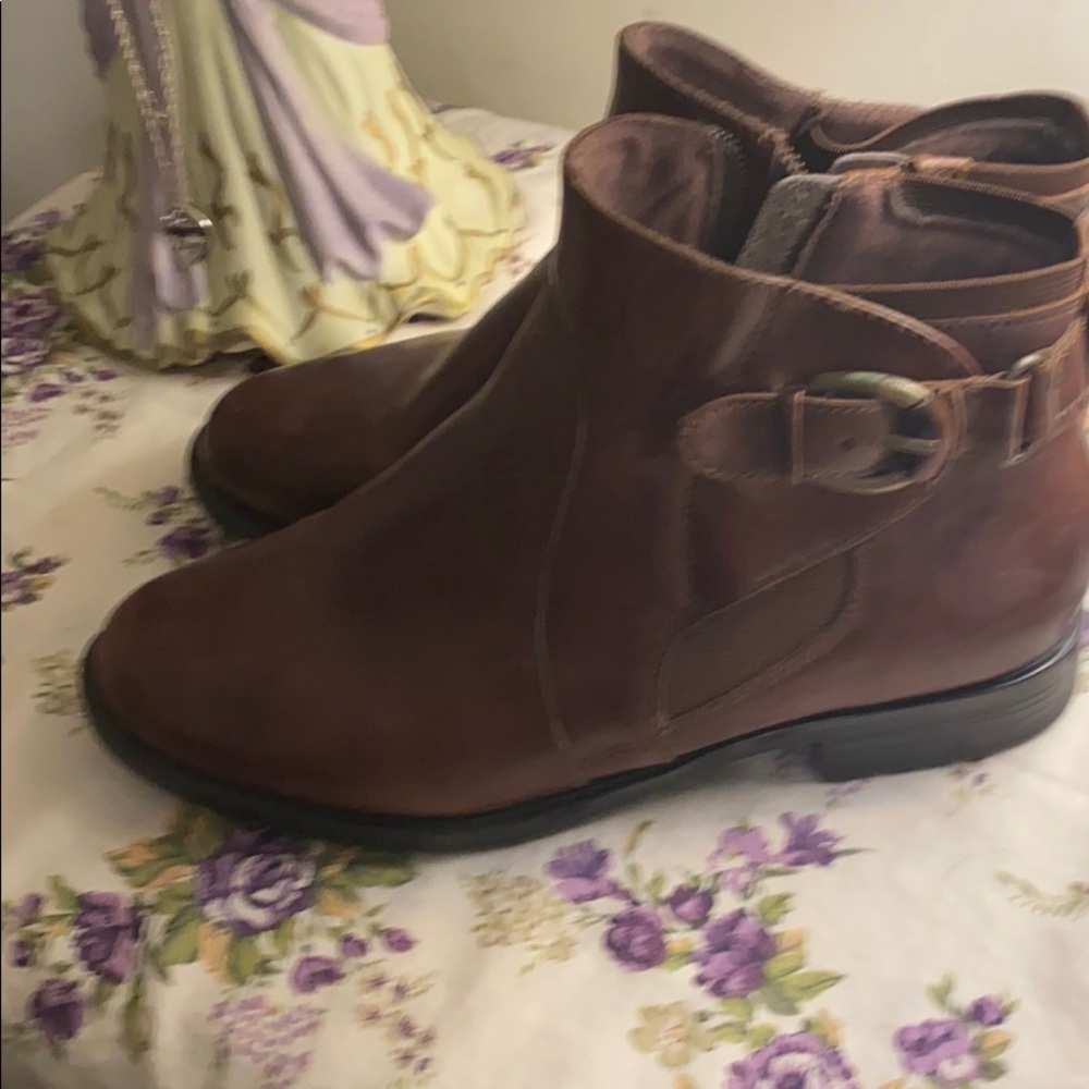 Earth and spirit boots